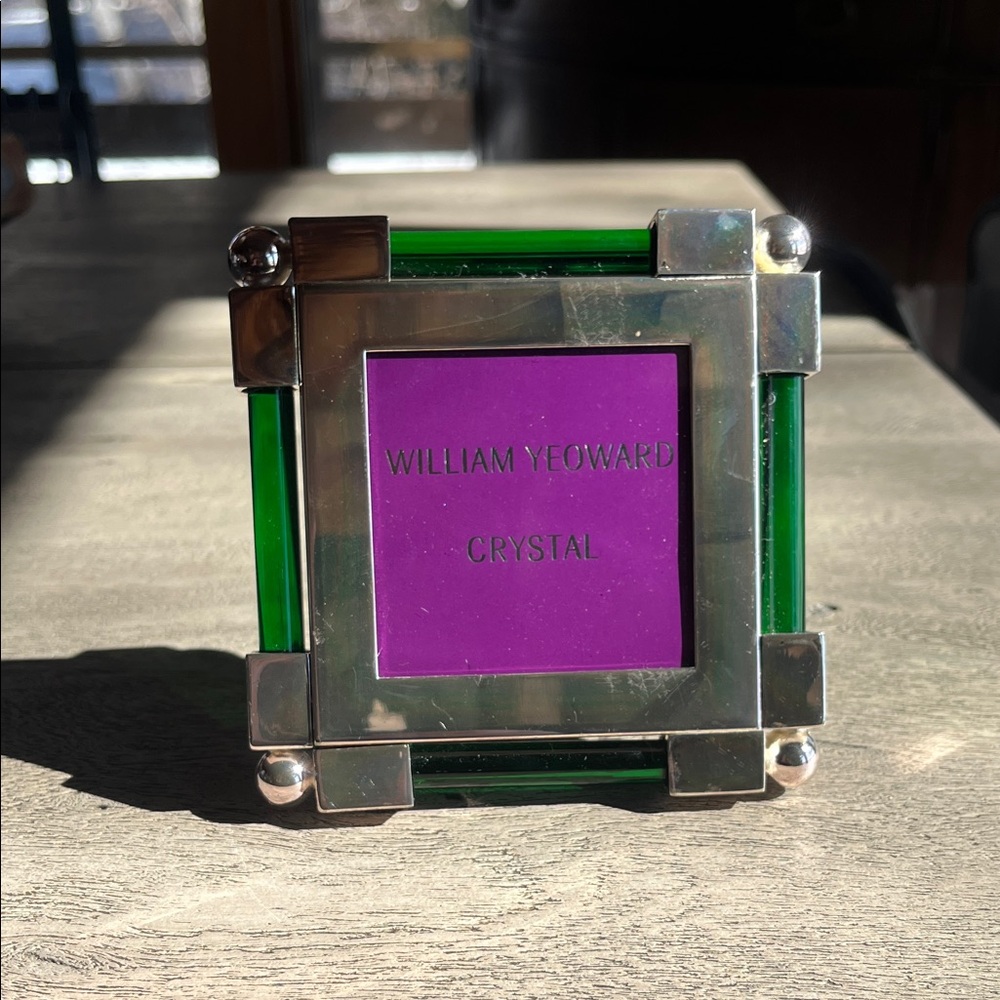 William Yeoward Crystal Emerald Green Picture Frame – Bergdorf Goodman – 4.5” - Picture 3 of 12